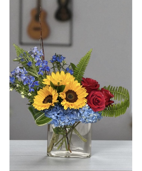 Sunflowers-Roses-Delphinium